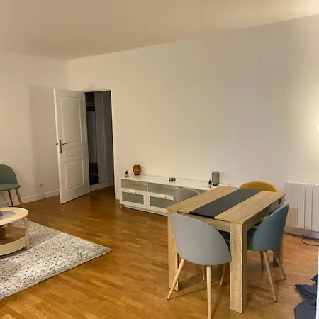 2 Pieces Pres Du Canal St-martin Appartement